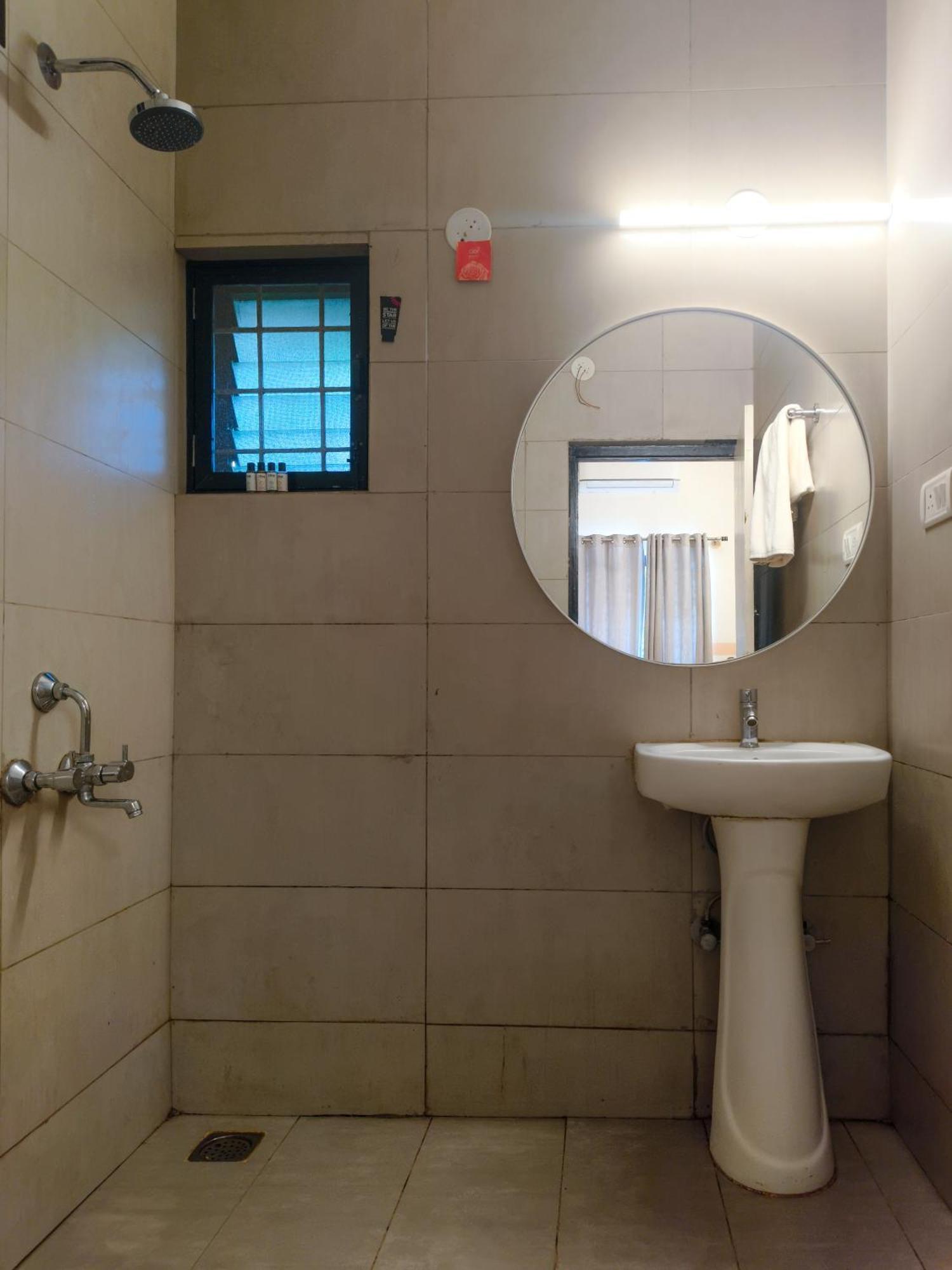 Olive Hotel Calangute Niwasa By Embassy Group 外观 照片